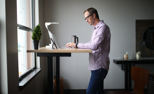 Standing or Sitting Desk: What is the best option? - Posturehealing